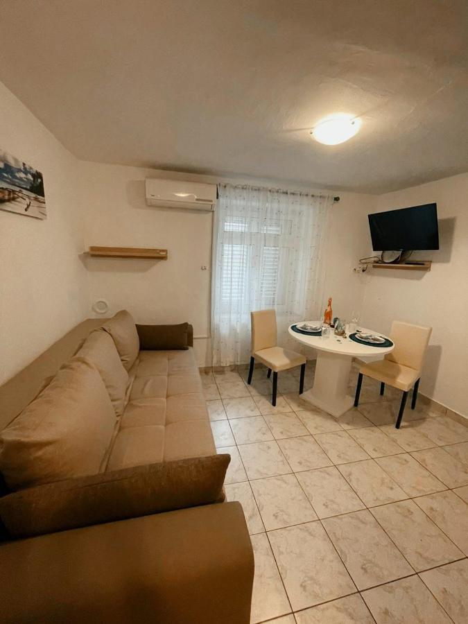 Puntamika apartmány Zara Esterno foto